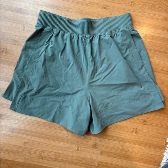 Women's Lululemon Green Shorts - Picture 4 of 4